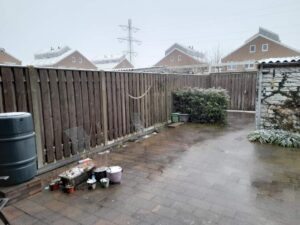 Tuin zonder beplanting voorbeeld